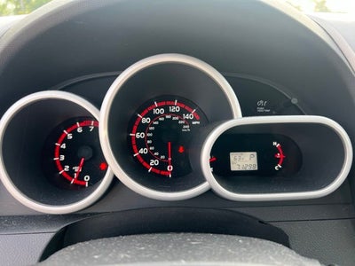2010 Pontiac Vibe Base