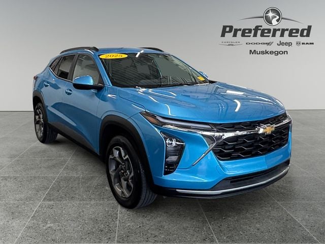2025 Chevrolet Trax FWD LT