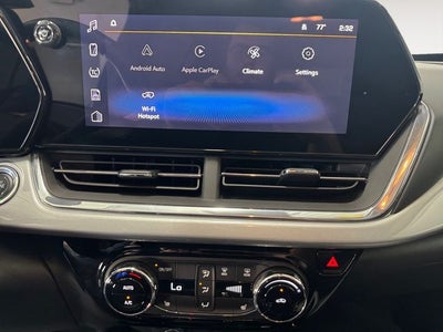 2025 Chevrolet Trax FWD LT