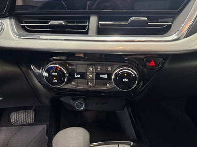 2025 Chevrolet Trax FWD LT
