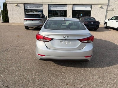 2015 Hyundai Elantra SE