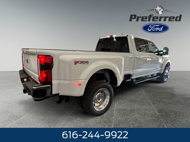 2026 Ford Super Duty F-450® Lariat®