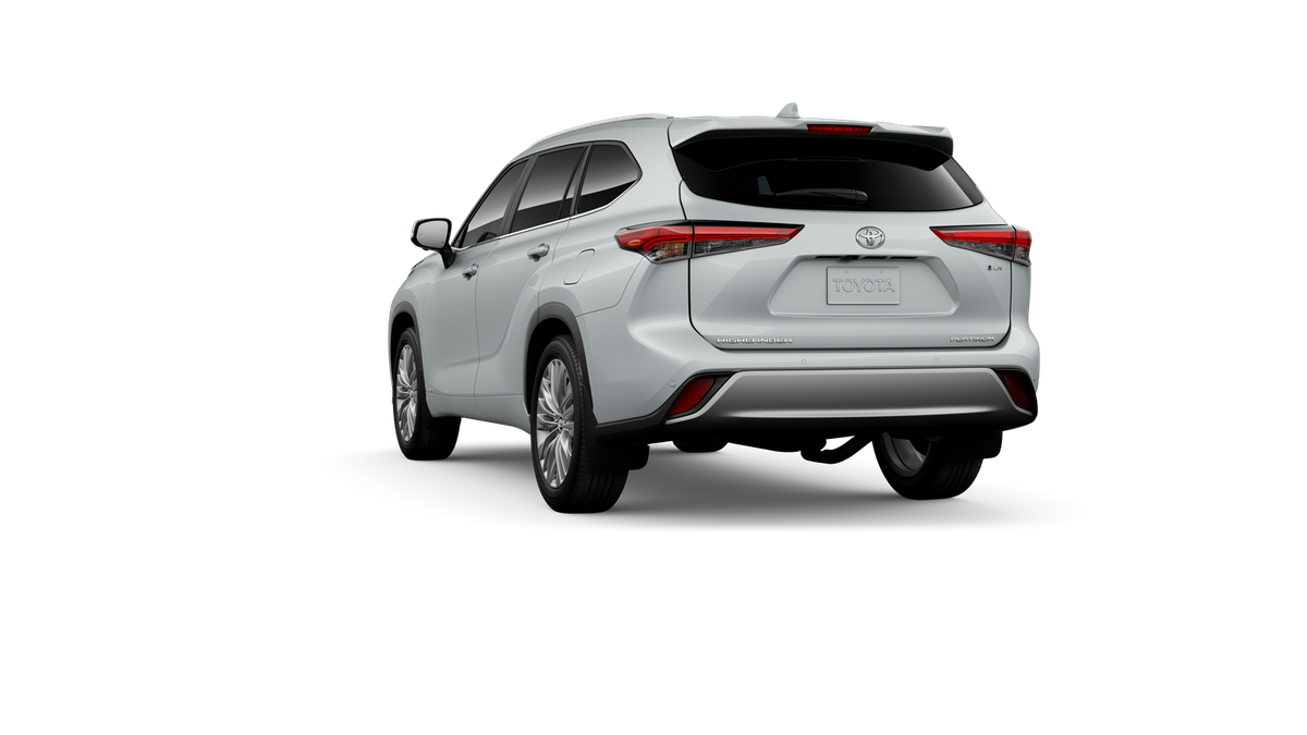 2026 Toyota Highlander Hybrid Platinum